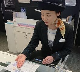 ショッピングモール アウトレット インフォメーション Flash 春日部市の受付求人 バイト 美受 ビージュ ショッピングモール アウトレット インフォメーション Flash 春日部市の受付求人 バイト 美受 ビージュ